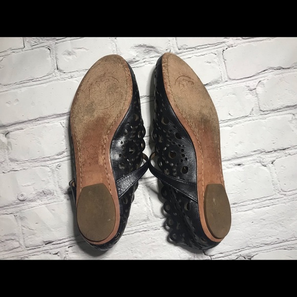 Tory Burch size 5 1/2 flats - Picture 3 of 5
